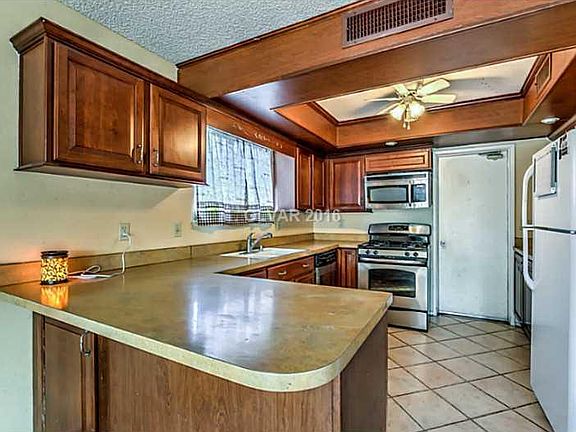 3rd image of 7169 Hardtack Cir