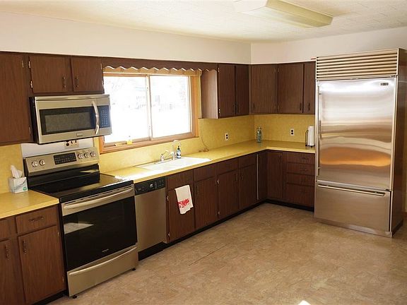 4th image of 107 Kingsbury Dr