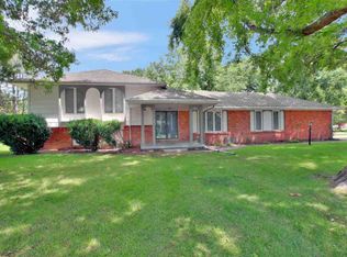 1314 S Fieldcrest St, Wichita, KS 67209