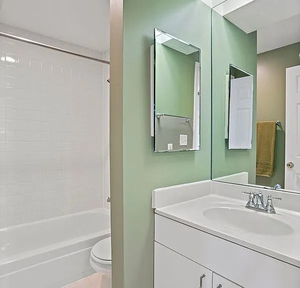 1801 Calvert St NW #504 — Photo 17
