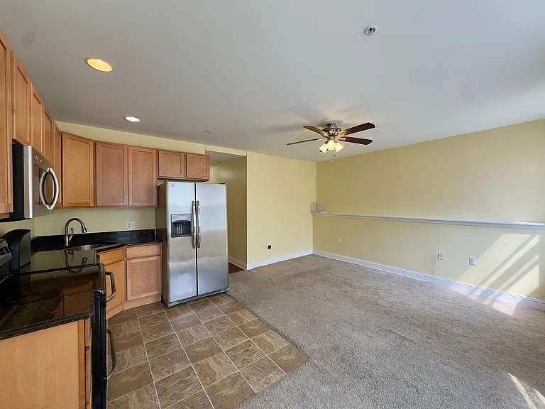 2210 N Charles St — Photo 36