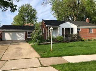22024 Shady Ln, Saint Clair Shores, MI 48080