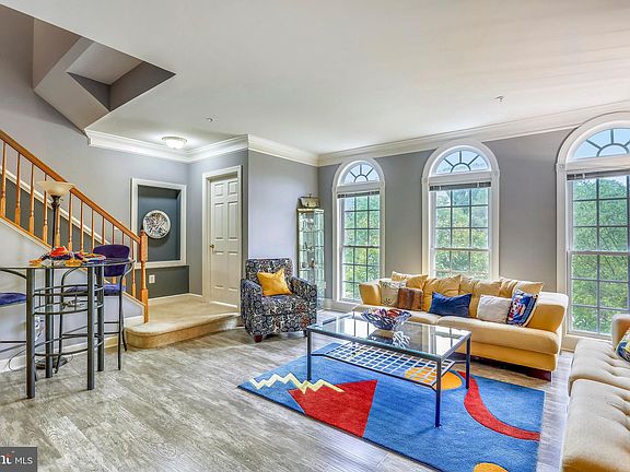 4th image of 18619 Hollow Crest Dr