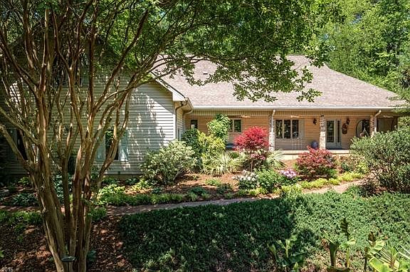 2nd image of 105 Brookside Dr
