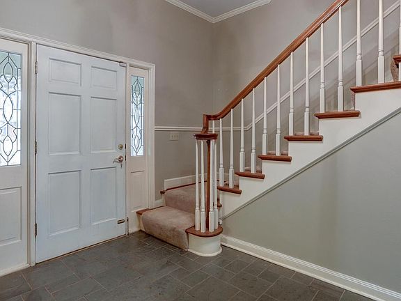 4th image of 104 Teche Dr