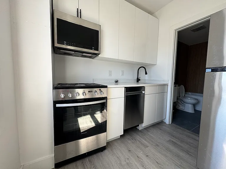 1252-104 Main St #104A — Photo 8