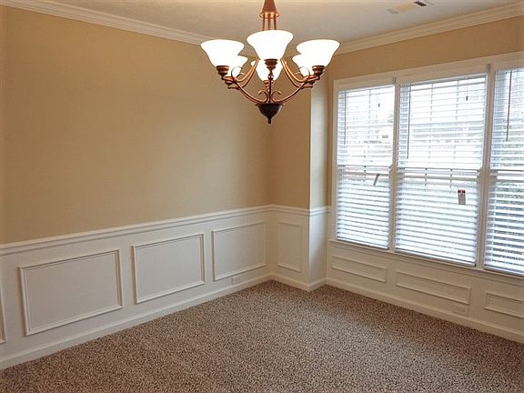 3rd image of 9000 Mallory Ln