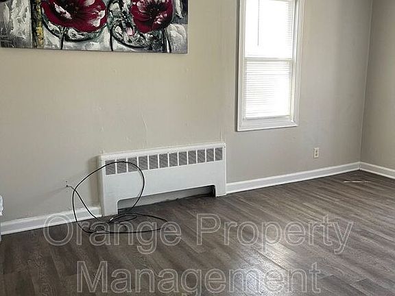 3rd image of 3907 S 24th St APT 5