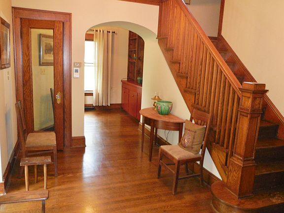 4th image of 248 S Harmony St