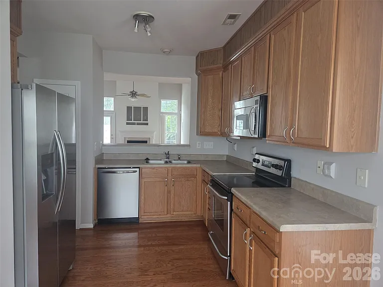 113 Kase Ct — Photo 4