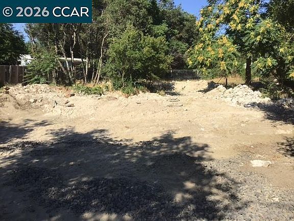 4th image of 3627 Mint St
