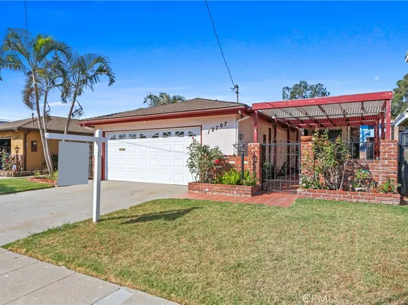 12707 Freeman Ave, Hawthorne, CA 90250
