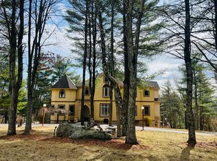 5759 Wildflower Cir, Stroudsburg, PA 18360