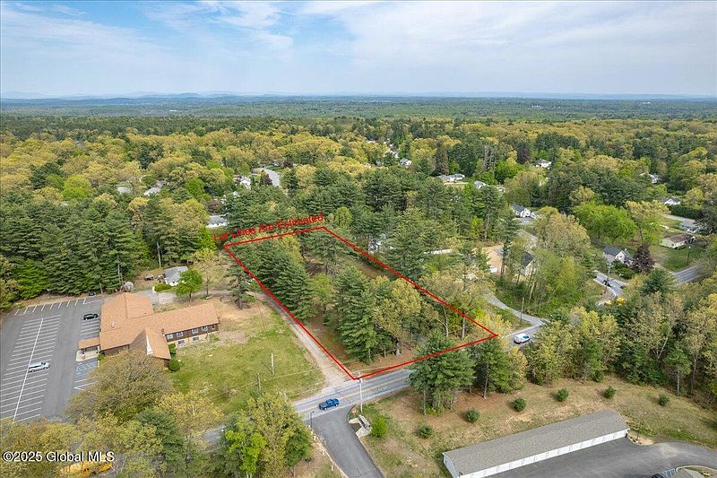 3rd image of 204 Greenfield Avenue