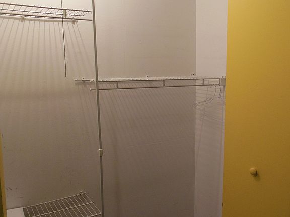 5th image of 1636 N Wells St APT 3204