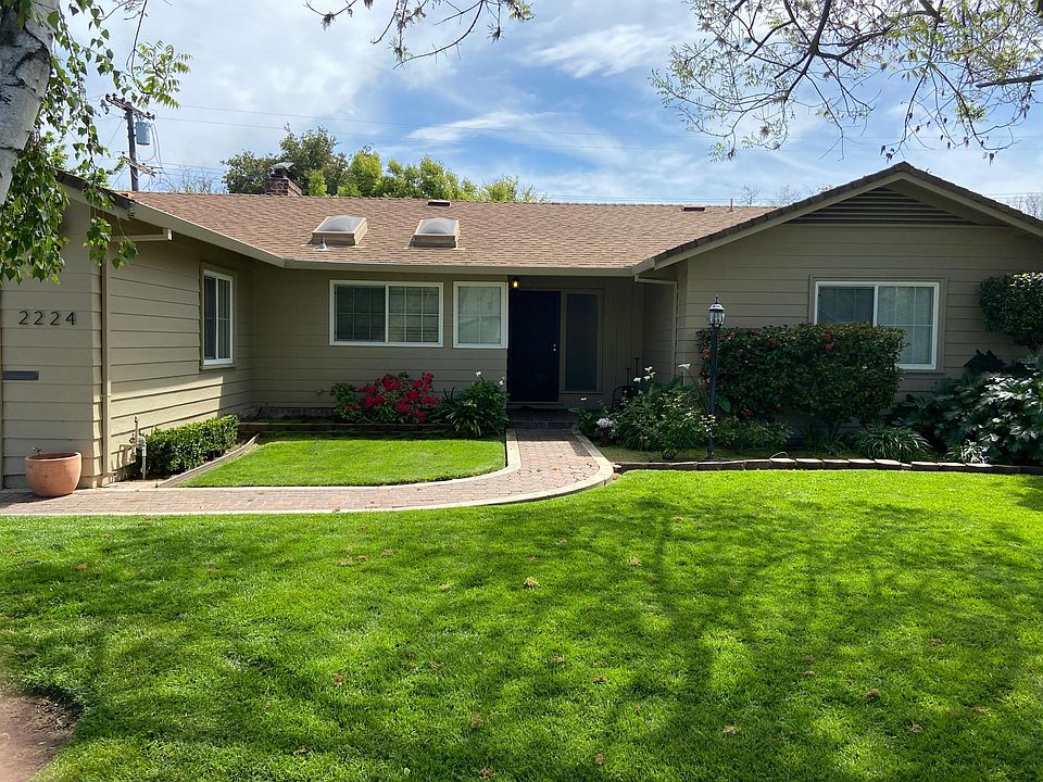 1st image of 2224 W Sheridan Way