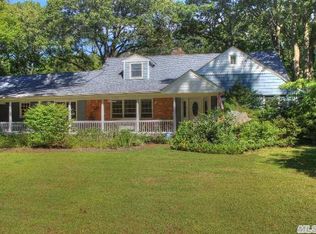 11 Brian Ct, Northport, NY 11768