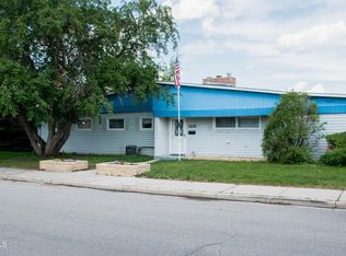 1210 Park Pl, Williston, ND 58801