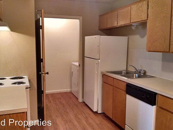 2nd image of 1601 N Main St APT O