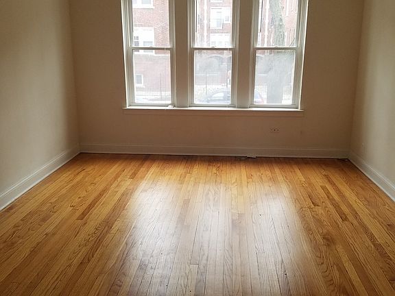 3rd image of 2006 W Jarvis Ave APT 1