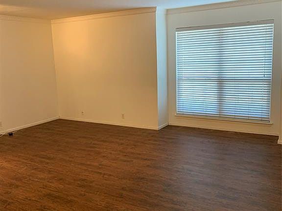 3rd image of 7904 Royal Ln APT C