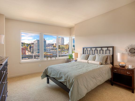 5th image of 1515 Dock St #Penthouse 907