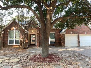 2120 Brentcove Dr, Grapevine, TX 76051