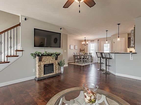 5th image of 1401 Breezy Creek Dr