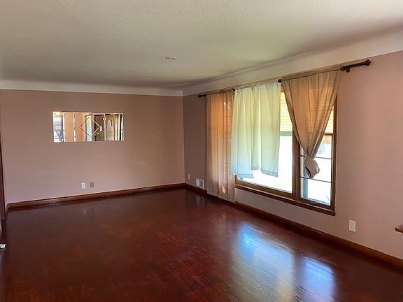 2nd image of 997 Blair Ave