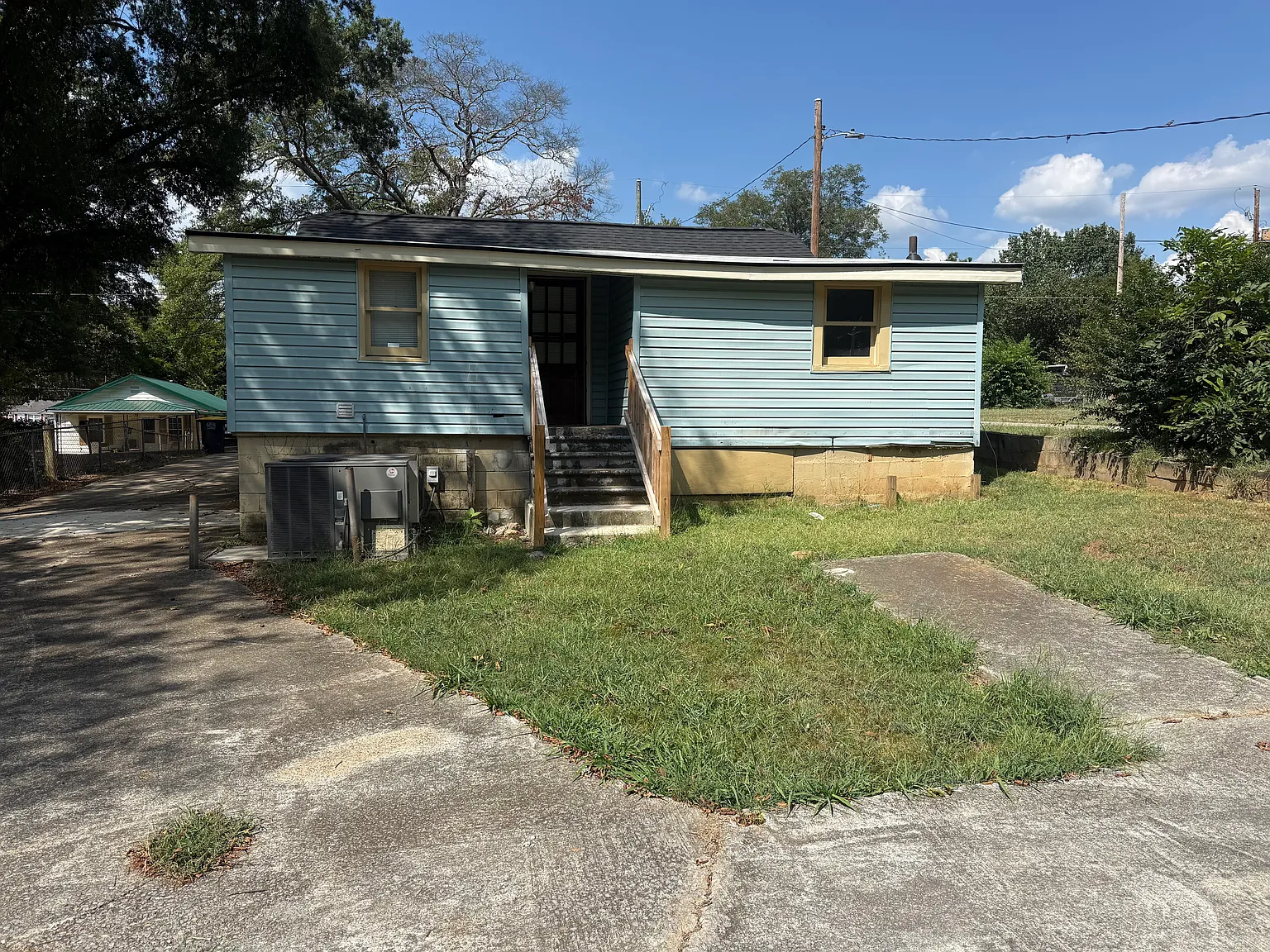 16 Clover Street SW — Photo 4