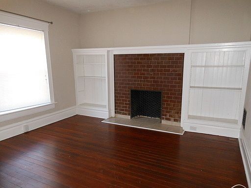 2nd image of 3157 Gustine Ave