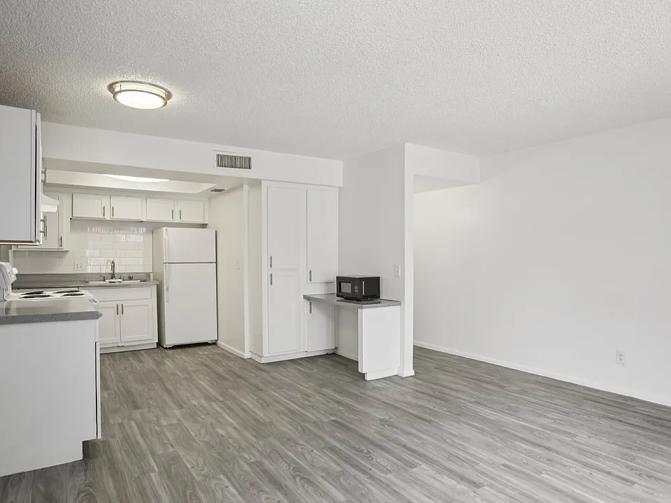Lemon Grove Apartments