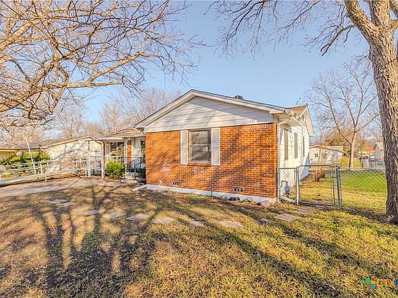 3rd image of 1007 S 21st St