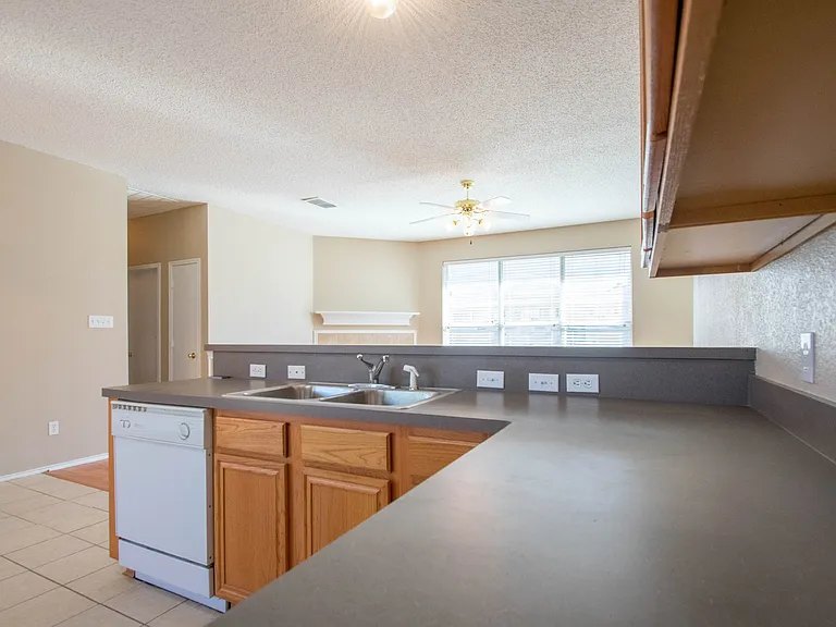 6316 Downeast Dr — Photo 11