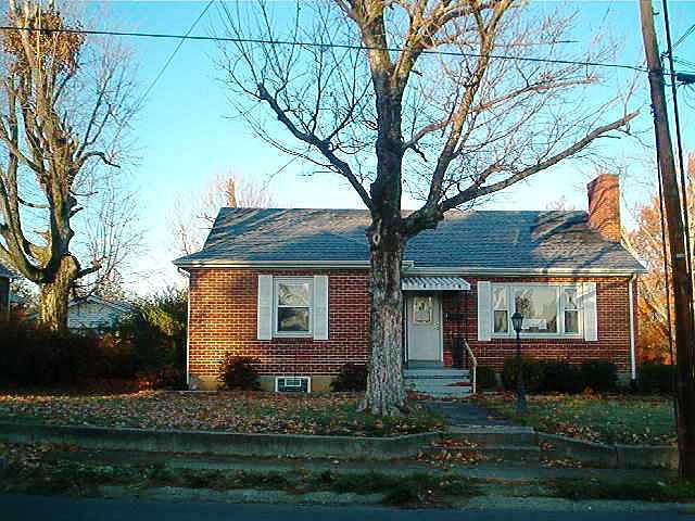 1st image of 203 Paradise St