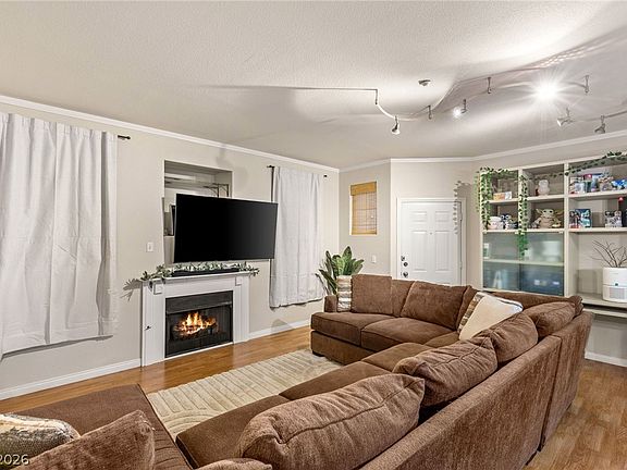 5th image of 5855 Valley Dr Unit 1080
