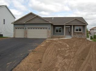 15949 Eagle St NW, Andover, MN 55304