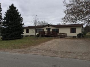 3579 N Veterans Dr, Onaway, MI 49765