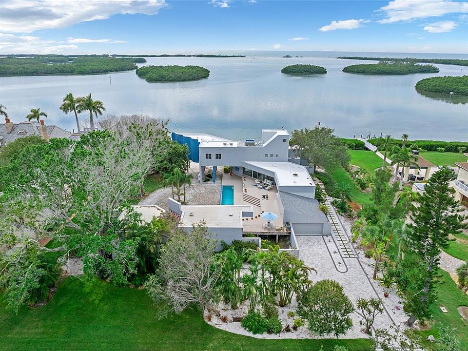 1st image of 1761 Oceanview Dr