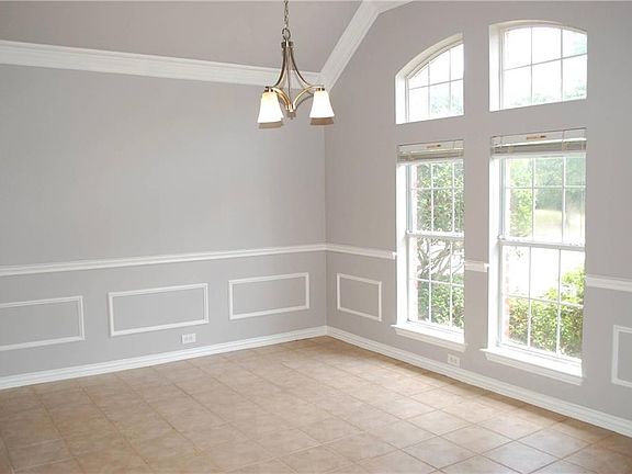 3rd image of 8825 Trails Edge Dr