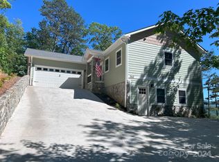 360 Hollywalk Trl, Sylva, NC 28779