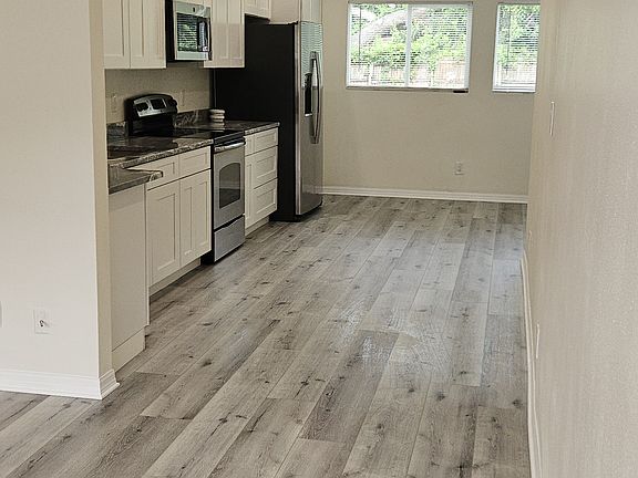 3rd image of 4225 46th St N