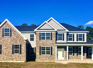 22 Tuxedo Ct, Jackson, NJ 08527