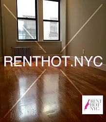 Rented by Weissman Realty