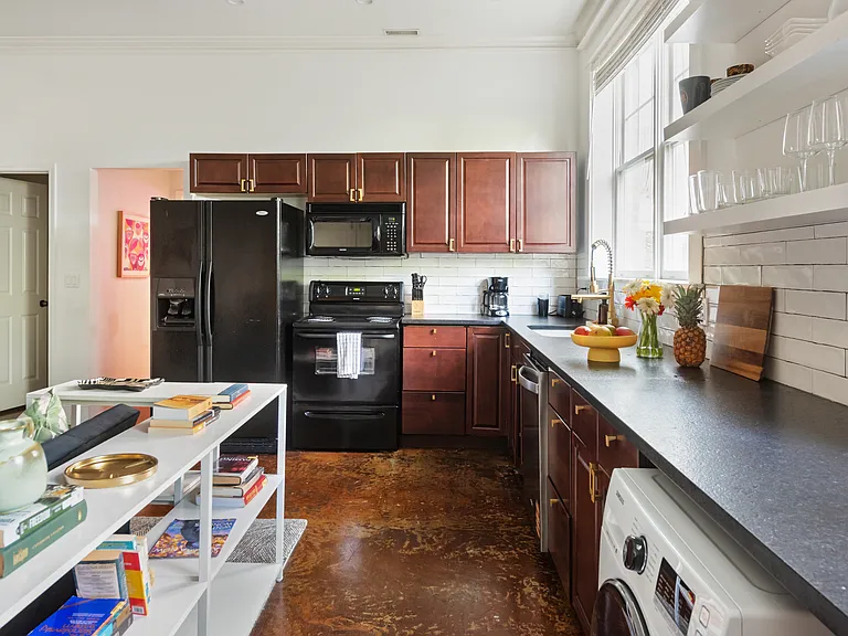 570 Morgan St NE #B — Photo 11