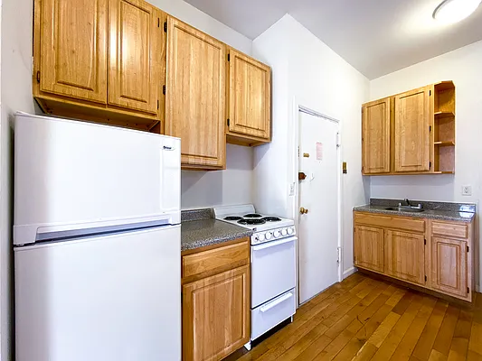 Rented by Compass | media 11