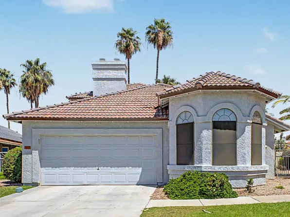 7056 W Morrow Dr, Glendale, AZ 85308