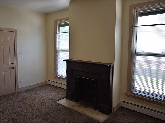 3rd image of 556 Jefferson St #11109752