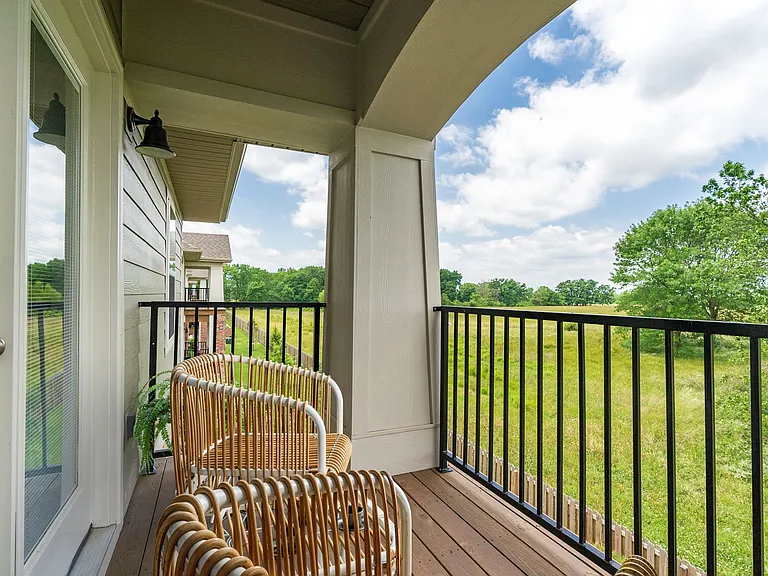 Bella Vista - 2 Bed / 1 Bath - 884 Sq.Ft.