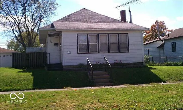 2 bed, 1.5 bath, 1484 sqft, $1,625 — Photo 1